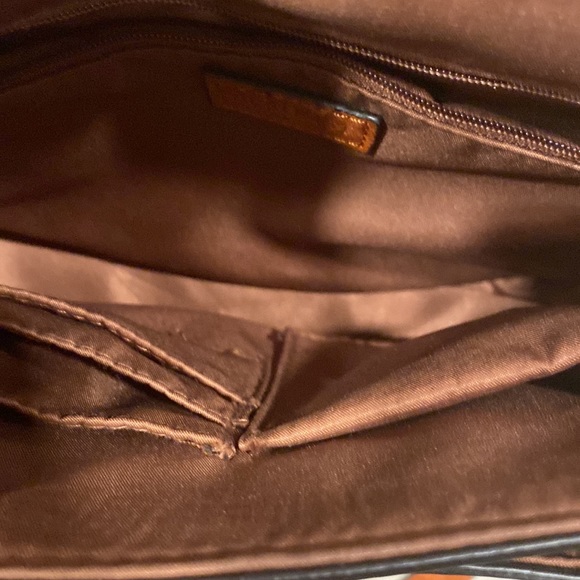 Chestnut cross body - Picture 7 of 12